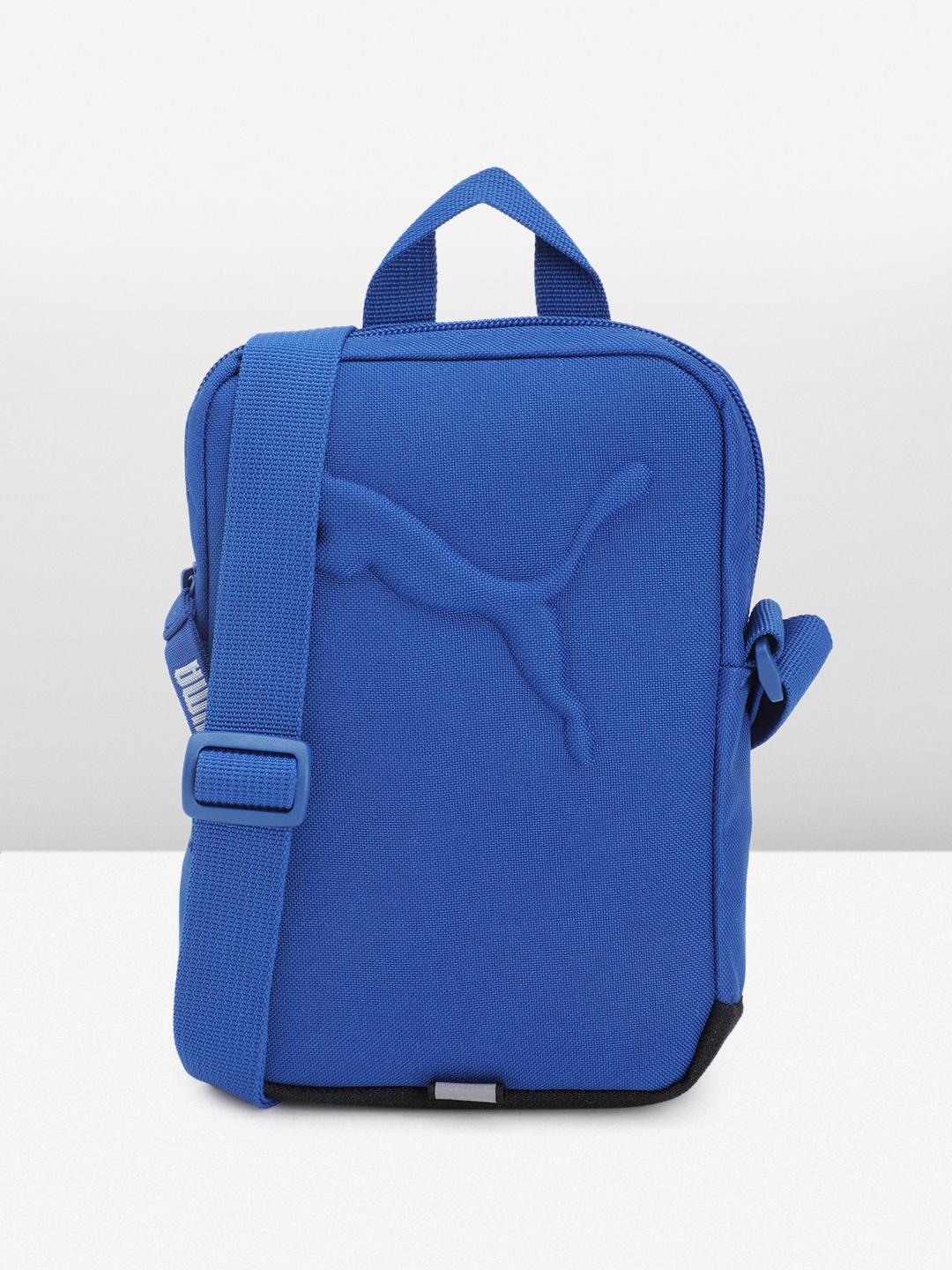 

Puma Unisex Buzz Messenger Bag, Blue