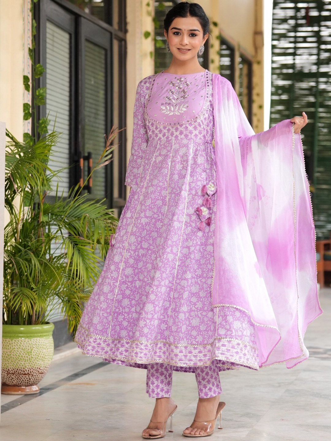 

Chandbaali Women Ethnic Motifs Embroidered Regular Pure Cotton Kurta with Trousers & With Dupatta, Lavender
