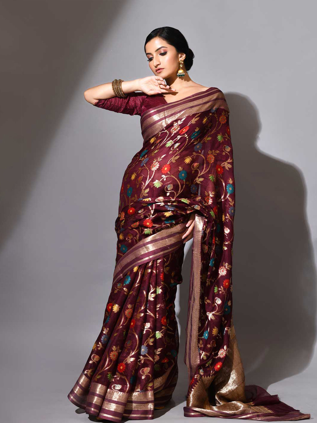 

Rasm by Muskaan Floral Woven Design Zari Banarasi Saree, Maroon