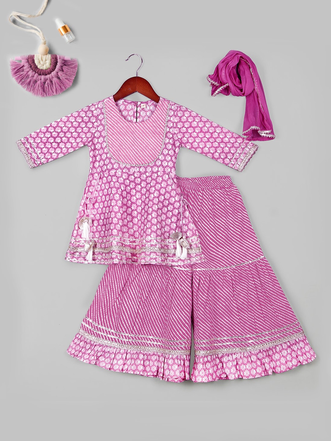 

Naughty Ninos Girls Floral Printed Pure Cotton Kurta with Sharara & Dupatta, Mauve