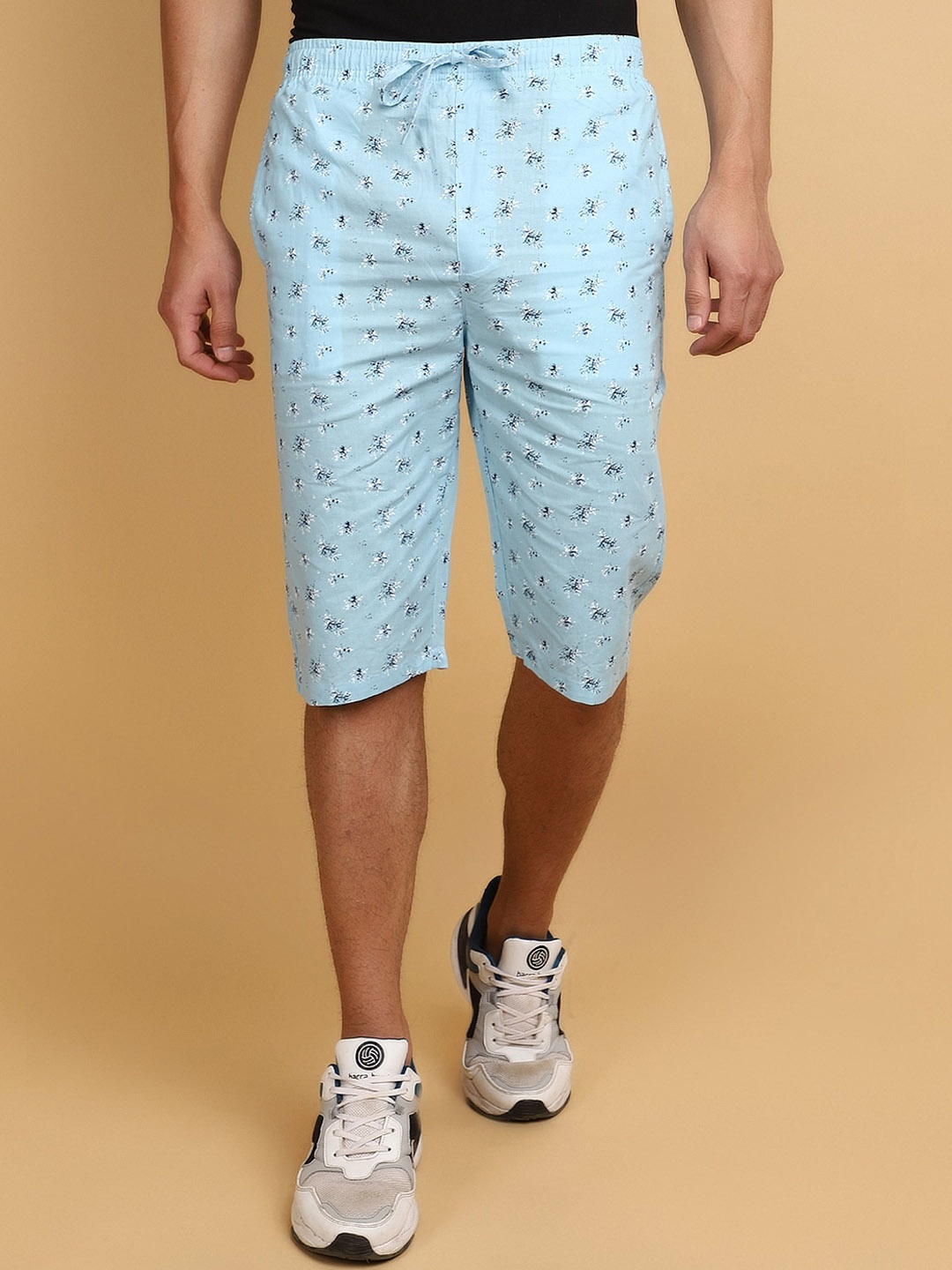 

V-Mart Men Floral Printed Cotton Shorts, Blue