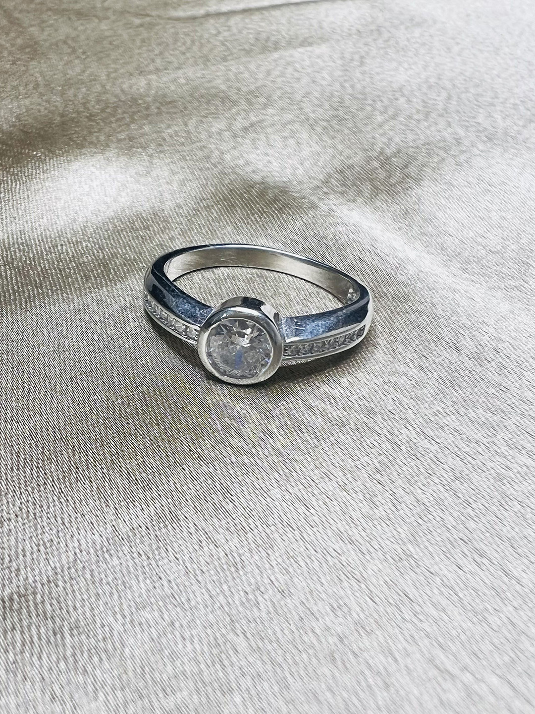 

Arte Jewels 92.5 Sterling Silver Cubic Zirconia Finger Ring