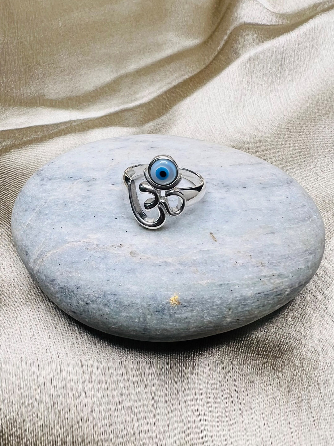 

Arte Jewels Men 92.5 Sterling Silver Artificial Beads-Beaded Finger Ring