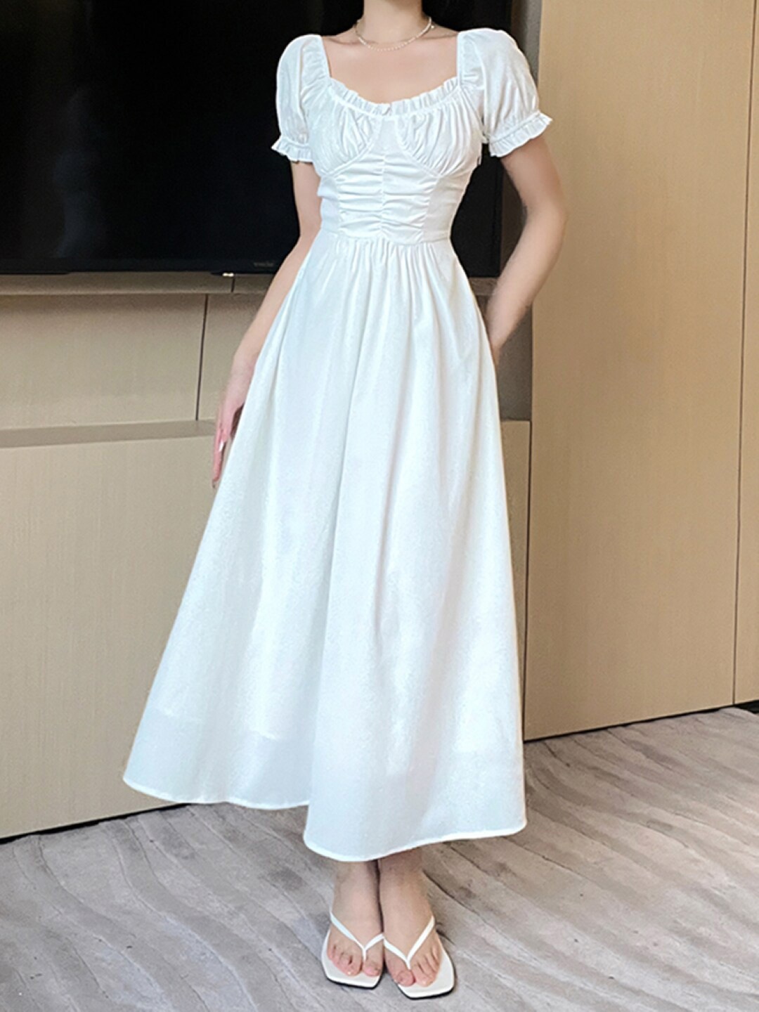 

Stylecast X KPOP White Round Neck Fit and Flare Maxi Dress