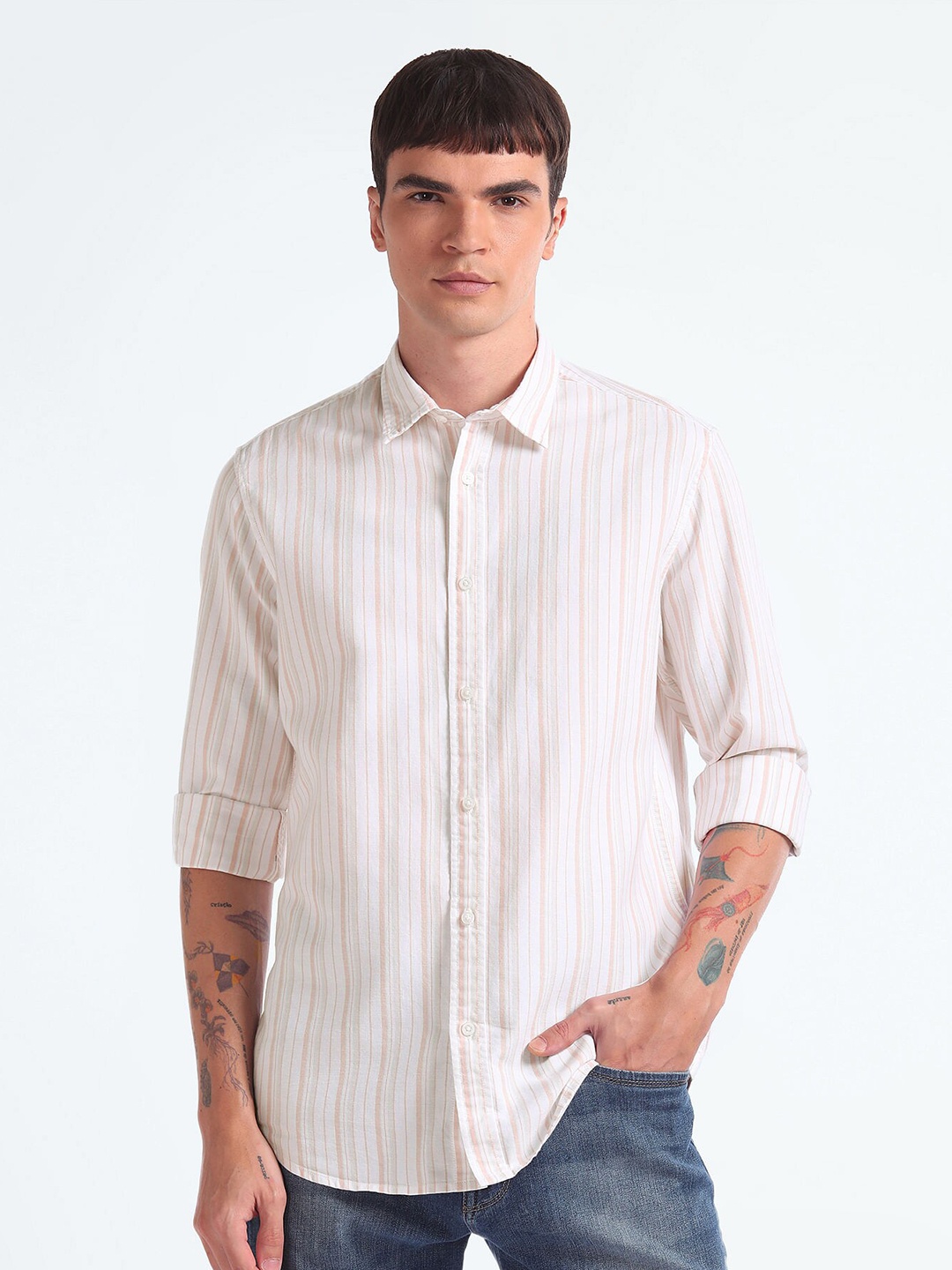 

Flying Machine Slim Fit Vertical Striped Pure Cotton Seersucker Casual Shirt, White