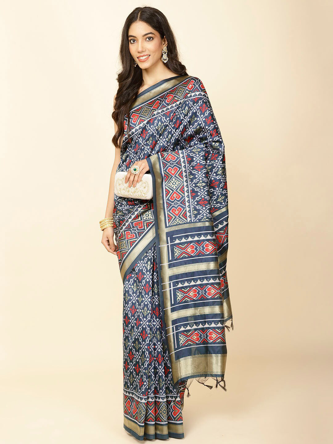 

Meena Bazaar Geometric Printed Zari Saree, Navy blue