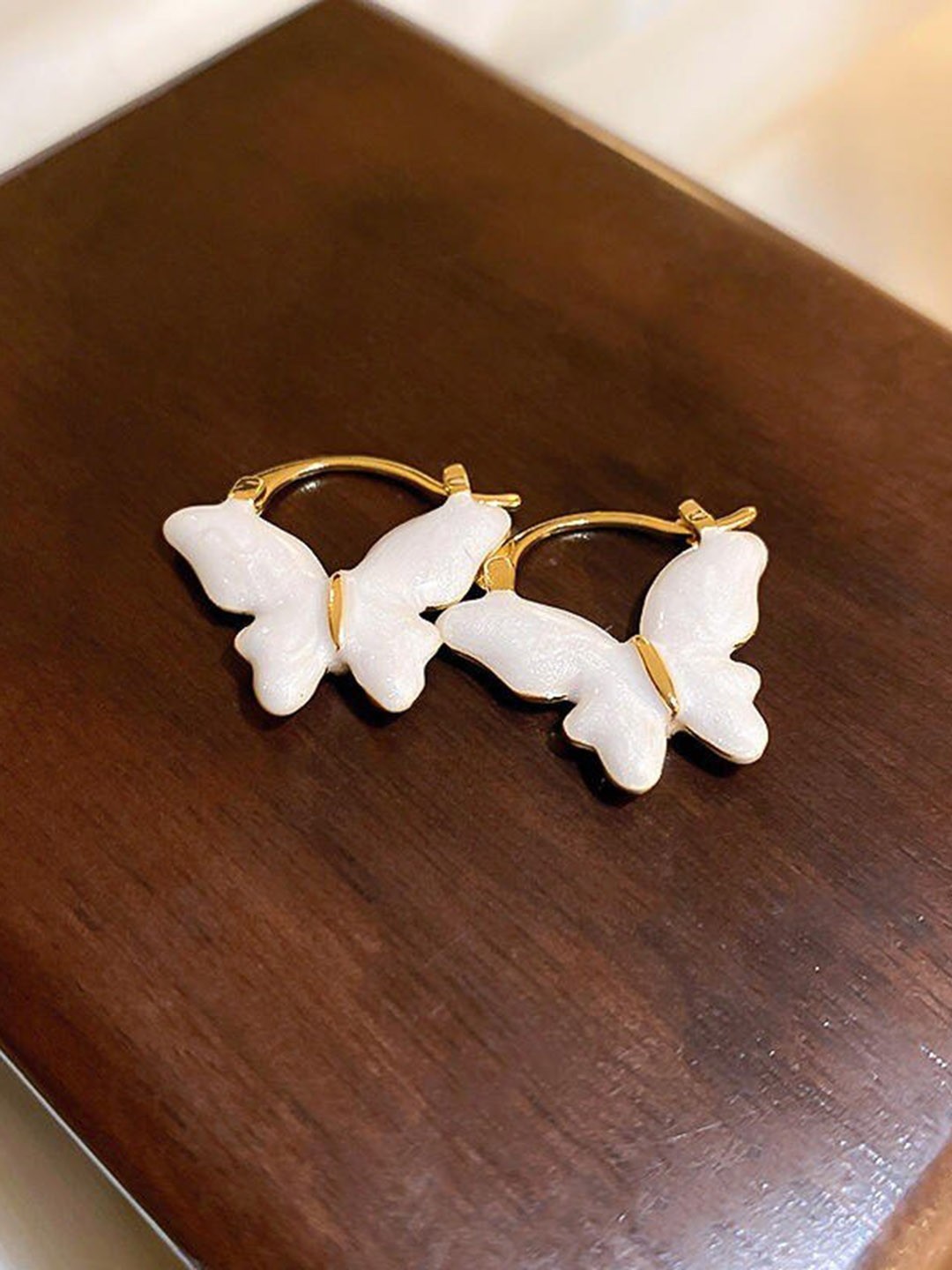 

VIEN Gold-Plated Contemporary Studs Earrings