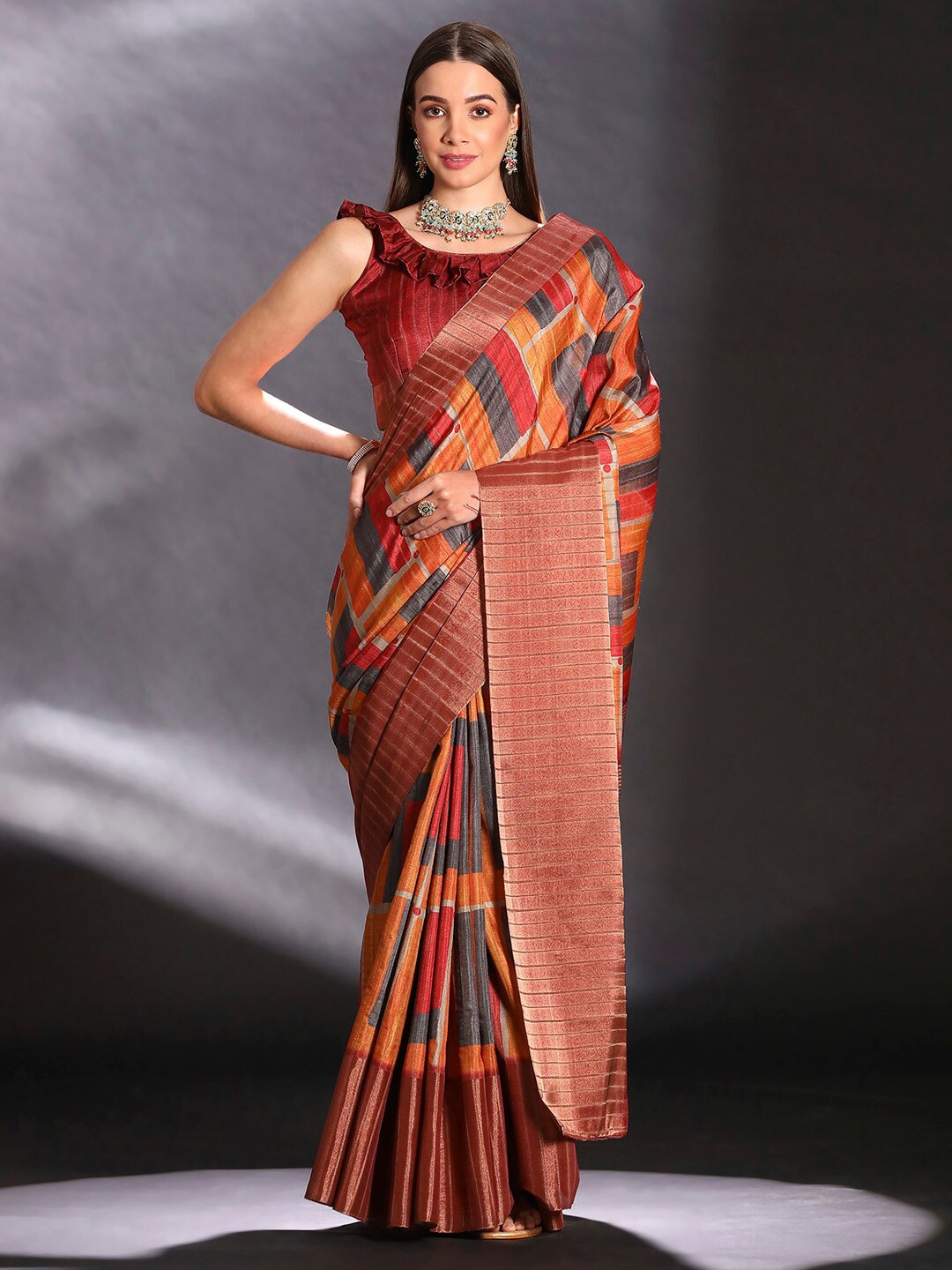 

Saree mall Geometric Printed Sarees, Red