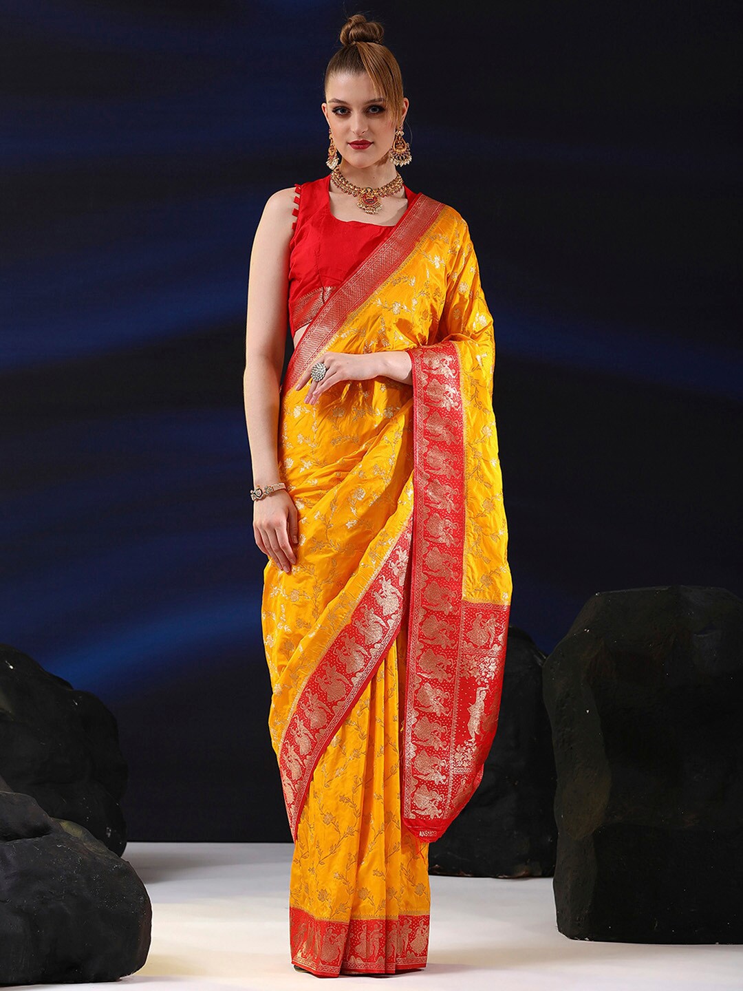 

Saree mall Floral Woven Design Zari Saree, Yellow