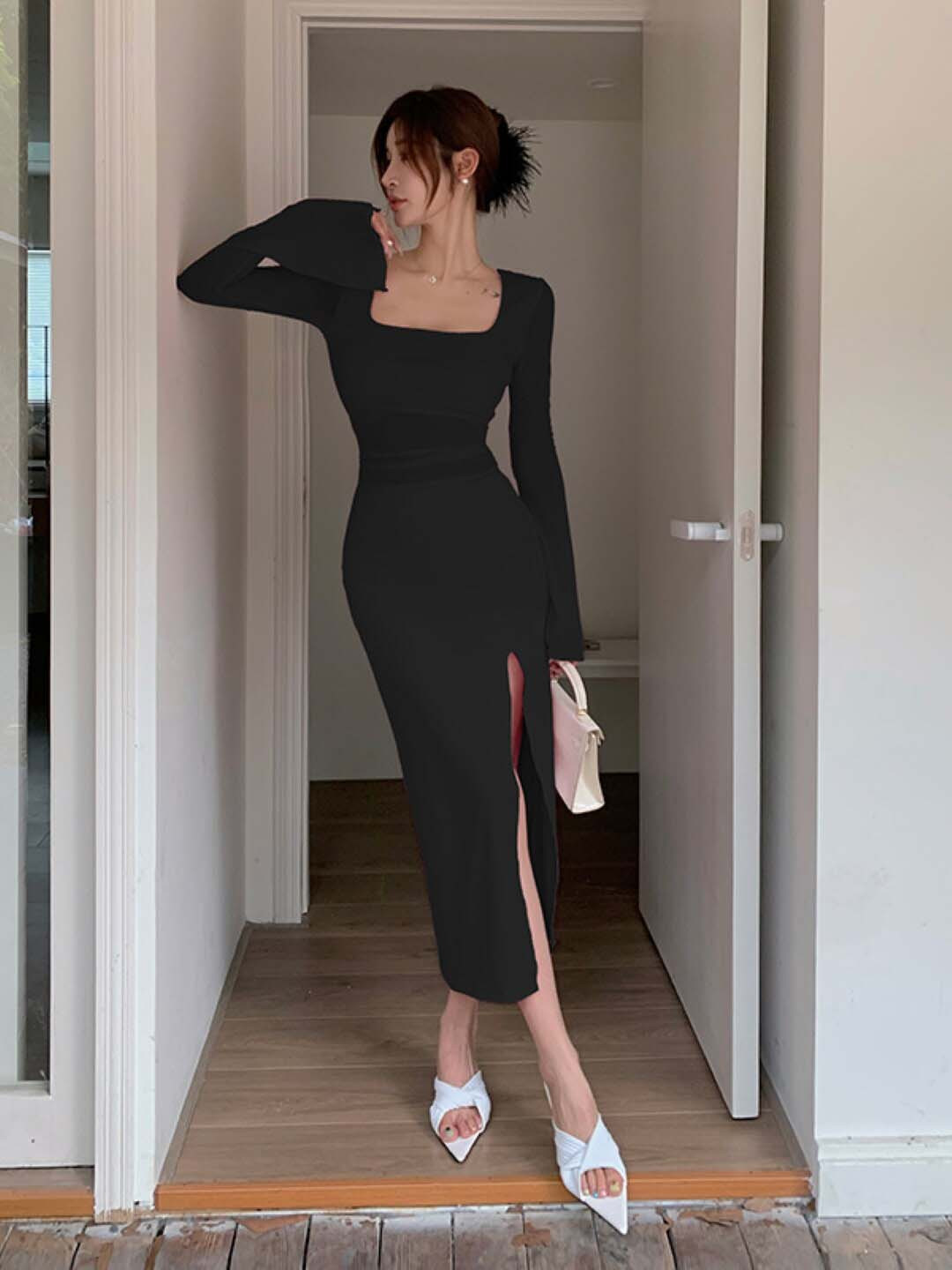 

Stylecast X KPOP Black Bell Sleeves Bodycon Midi Dress
