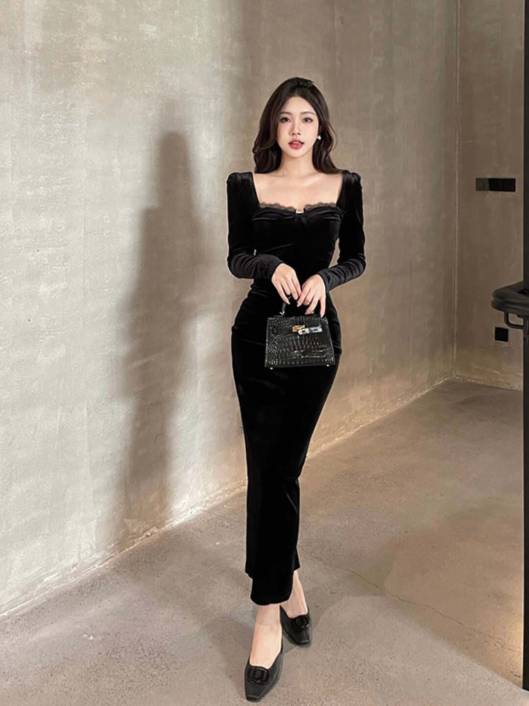 

Stylecast X KPOP Sweetheart Neck Bodycon Maxi Dress, Black