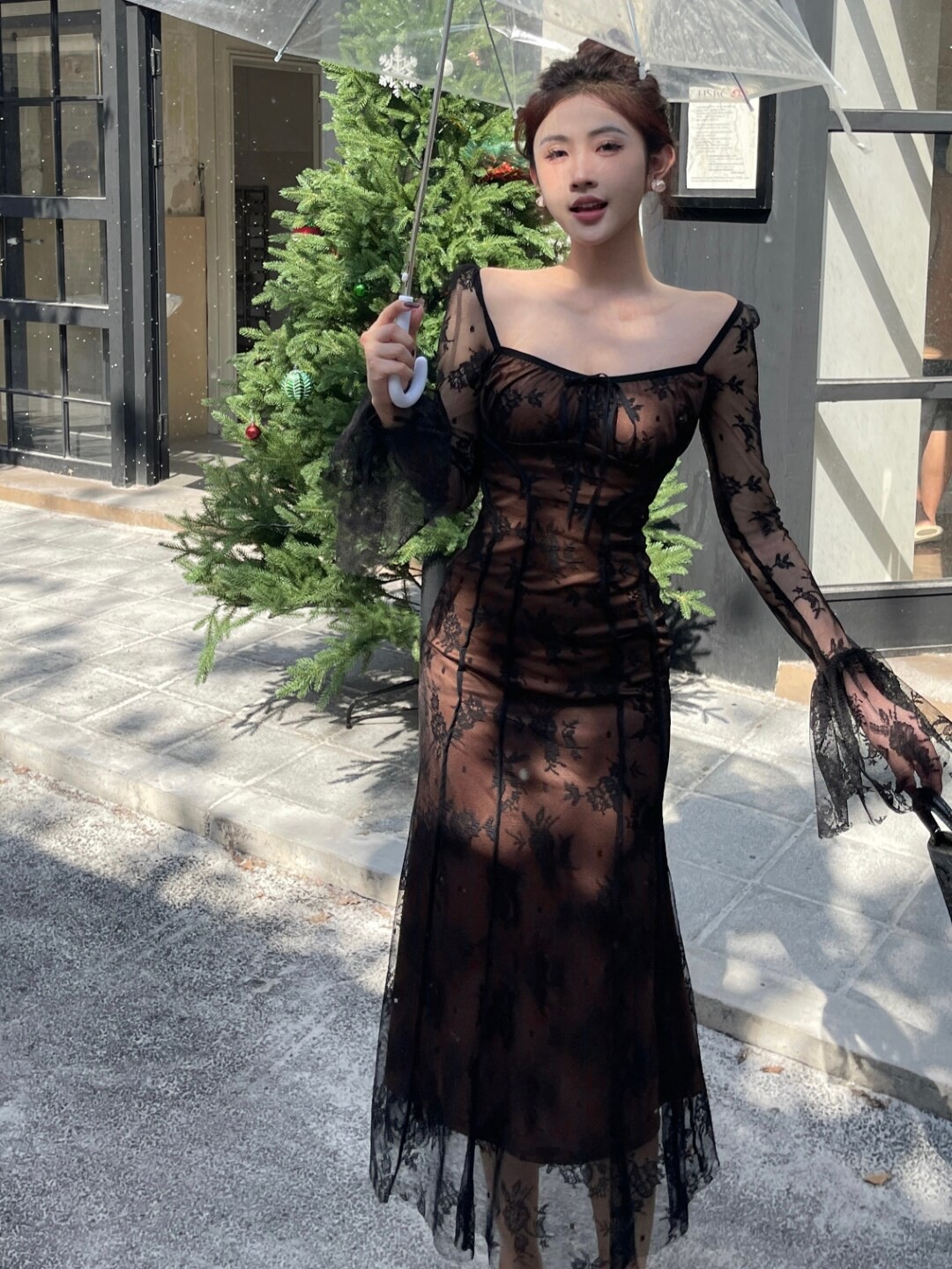 

Stylecast X KPOP Black Sweetheart Neck A Line Dress