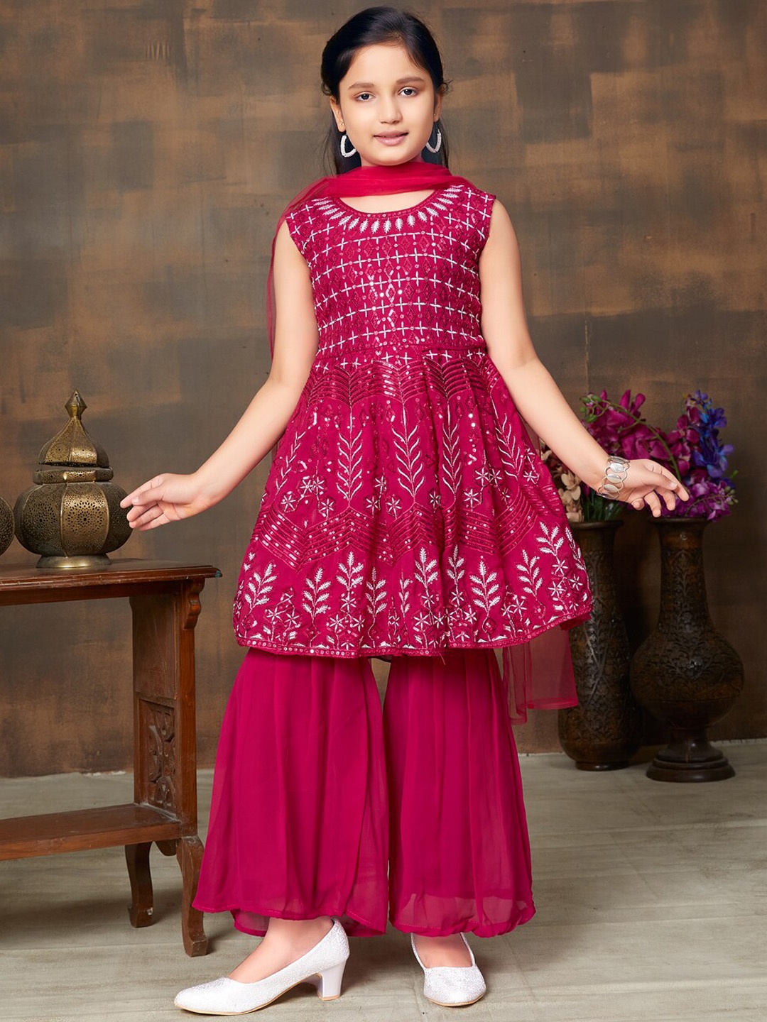 

Aarika Girls Ethnic Motifs Embroidered Regular Sequinned Kurta With Sharara & Dupatta, Pink