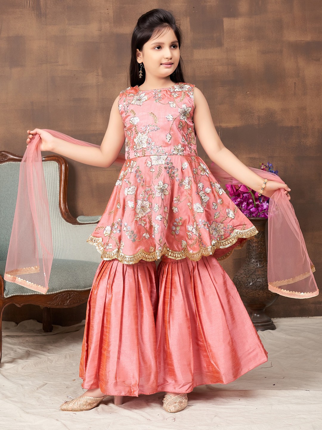 

Aarika Girls Floral Embroidered Regular Pure Silk Kurta with Sharara & With Dupatta, Peach