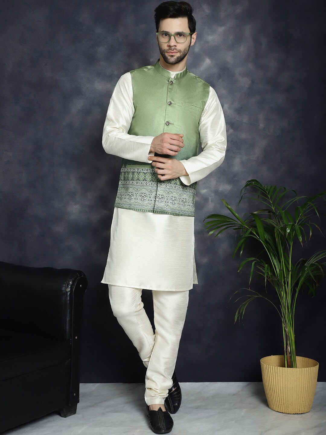 

Jompers Mandarin Collar Regular Kurta With Churidar & Printed Nehru Jacket, Green