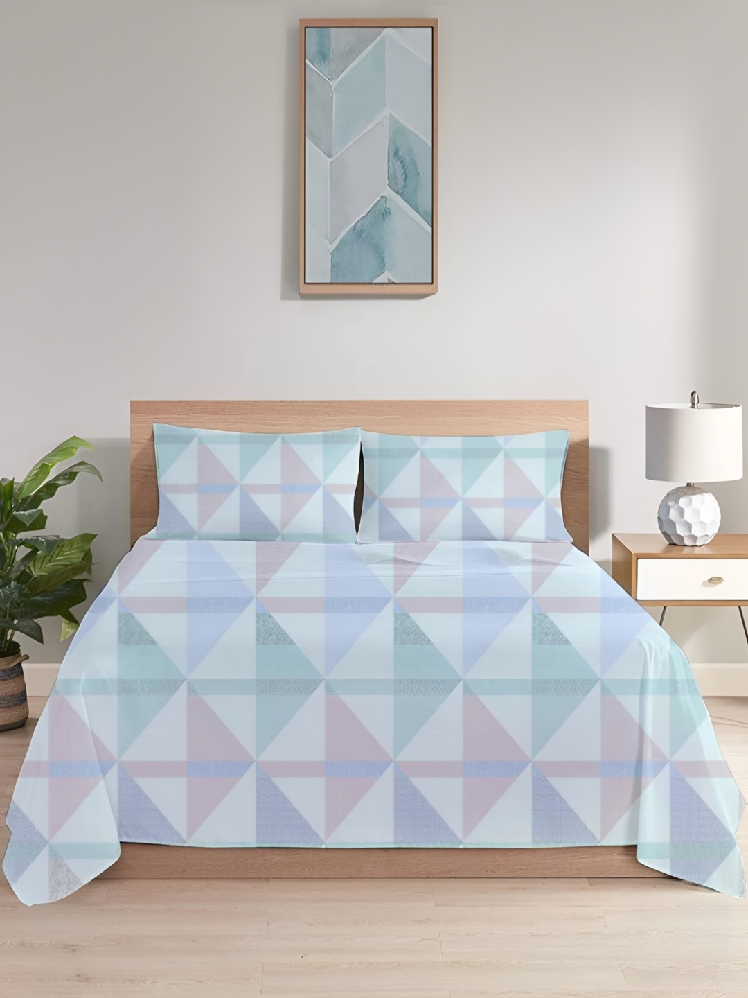 

Signature Vista Blue Geometric Microfiber 144 TC King Bedsheet With 2 Pillow Covers