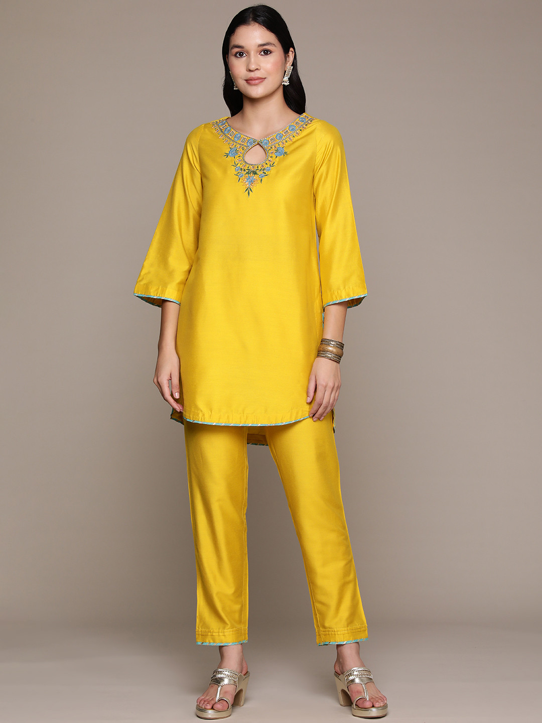 

aarke Ritu Kumar Women Floral Yoke Design Regular Kurti with Trousers, Yellow