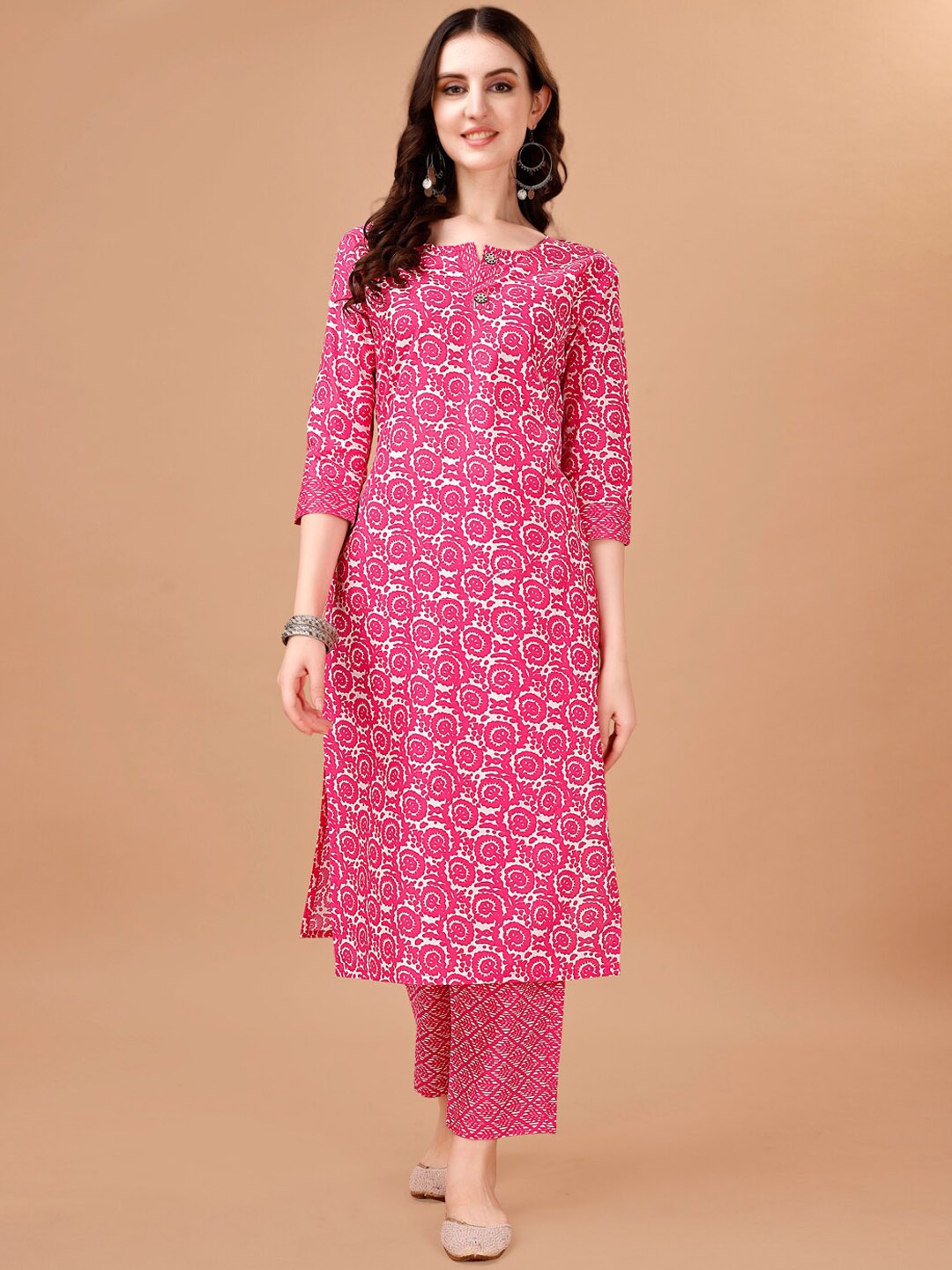 

PMD Fashion Floral Printed Regular Kurta With Trousers, Pink
