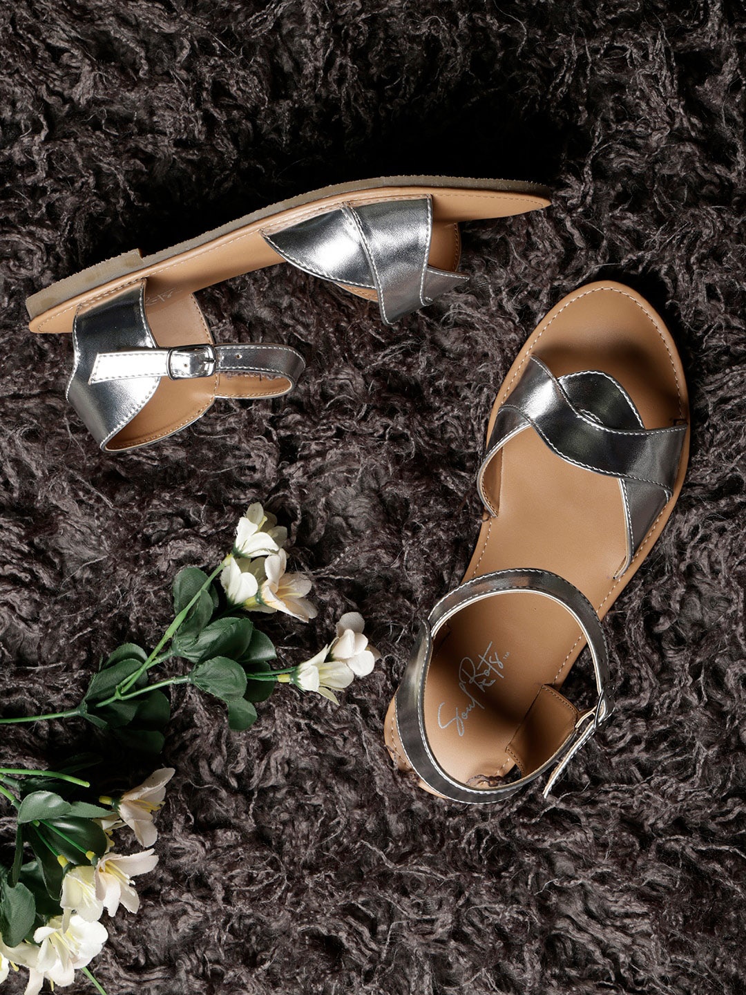 

Soul Roots Open Toe Flats with Buckles Detail, Silver
