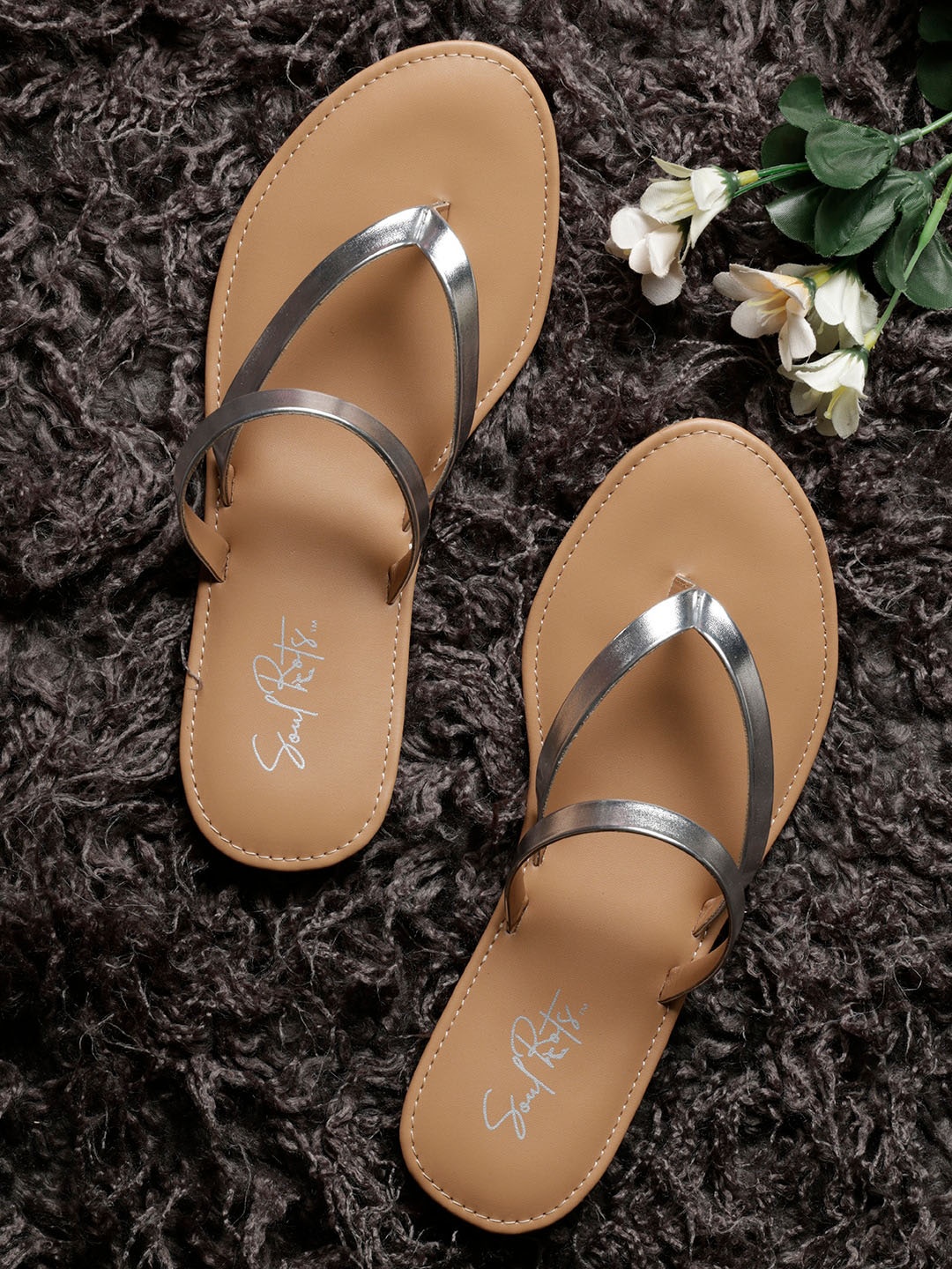 

Soul Roots Solid Open-Toe Flats, Silver