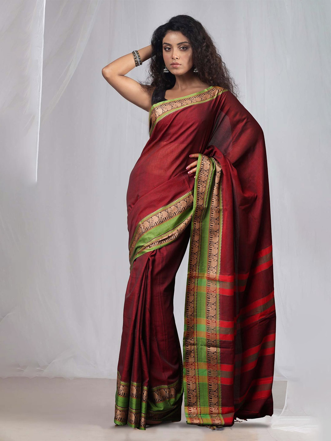 

Unnati Silks Woven Design Zari Pure Cotton Narayanpet Saree, Maroon