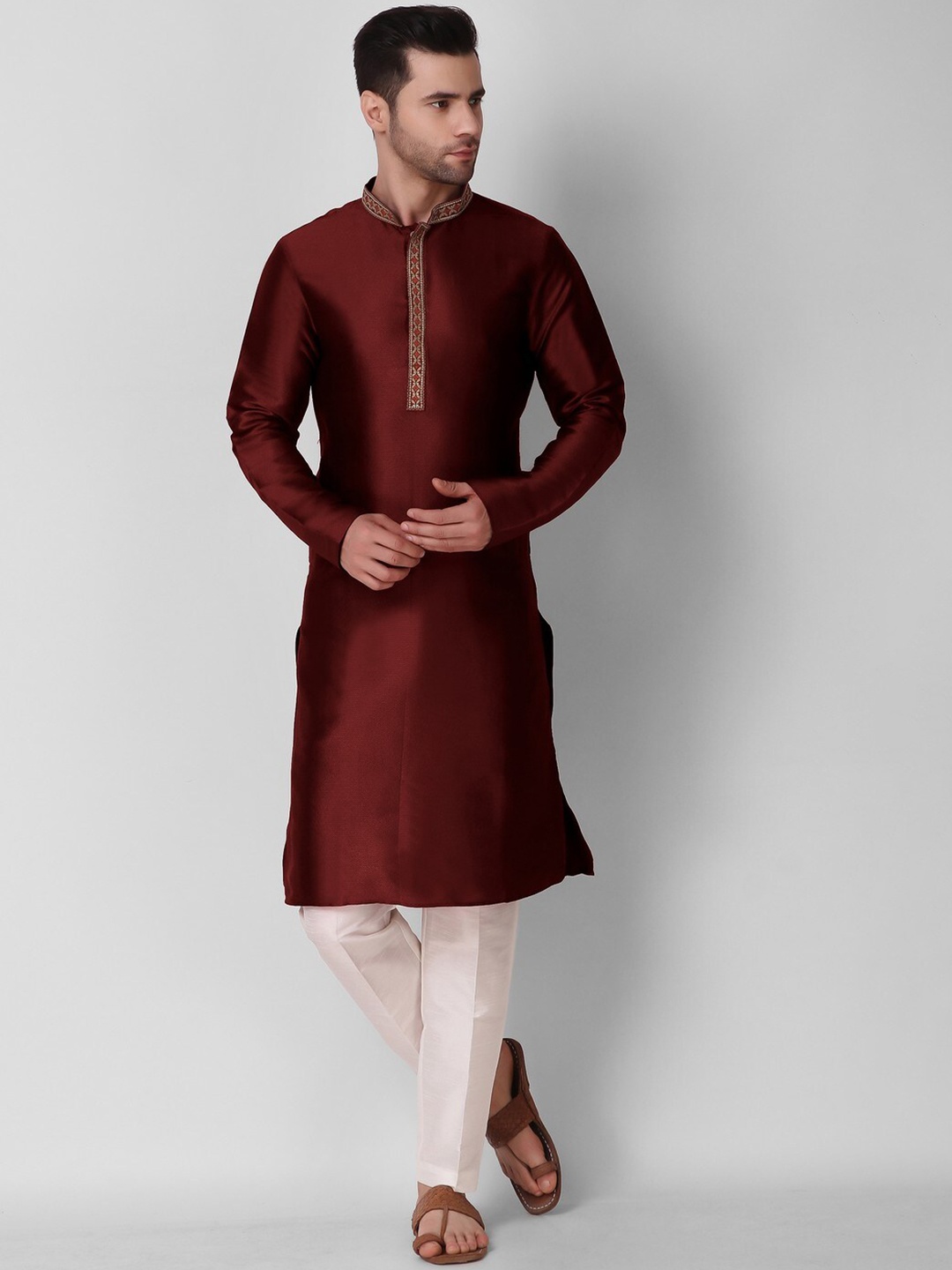 

Koshin Ethnic Motifs Woven Design Mandarin Collar Long Sleeves Thread Work Silk Kurta, Maroon