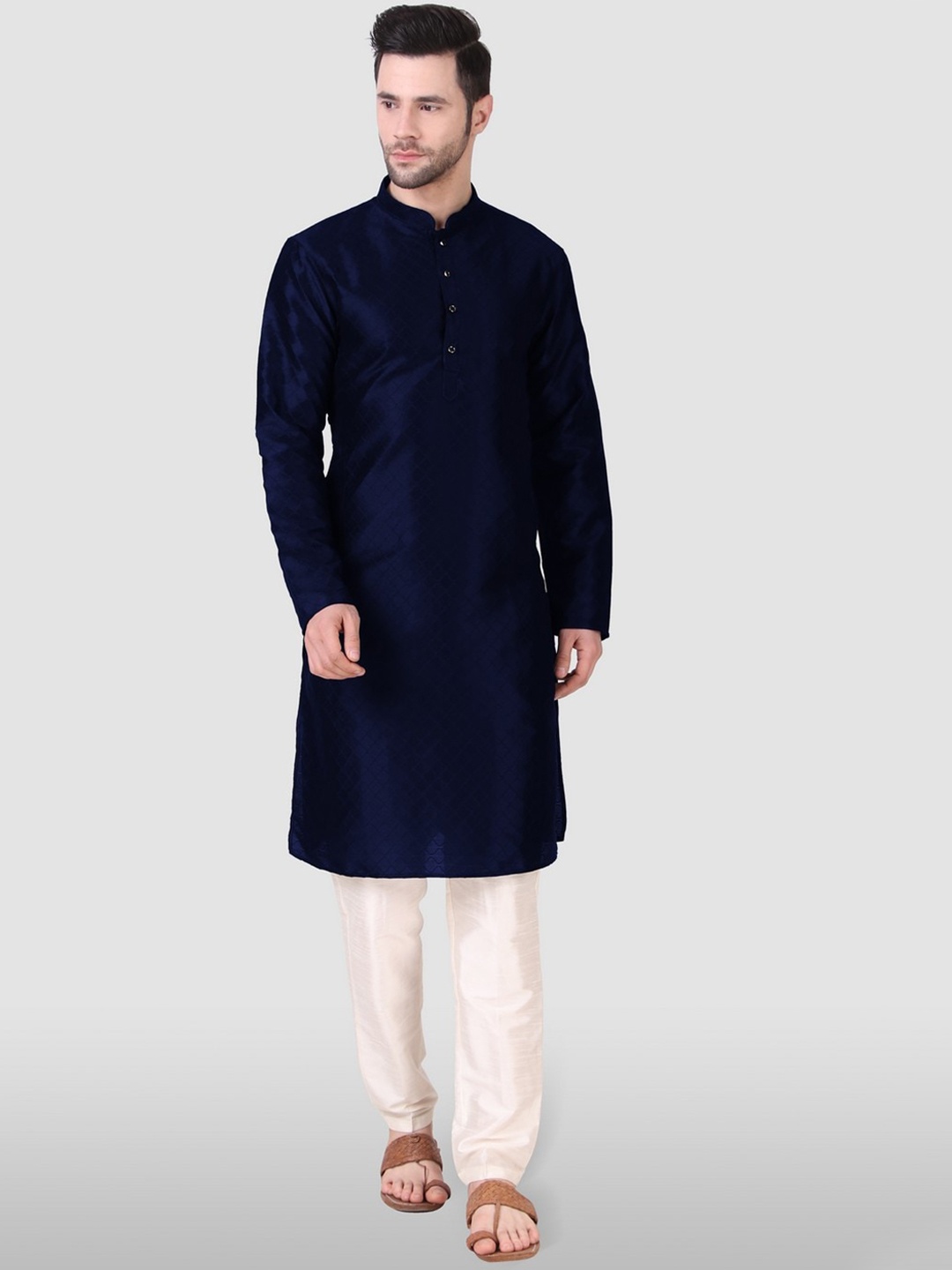 

Koshin Geometric Woven Design Mandarin Collar Jacquard Silk Straight Kurta, Navy blue