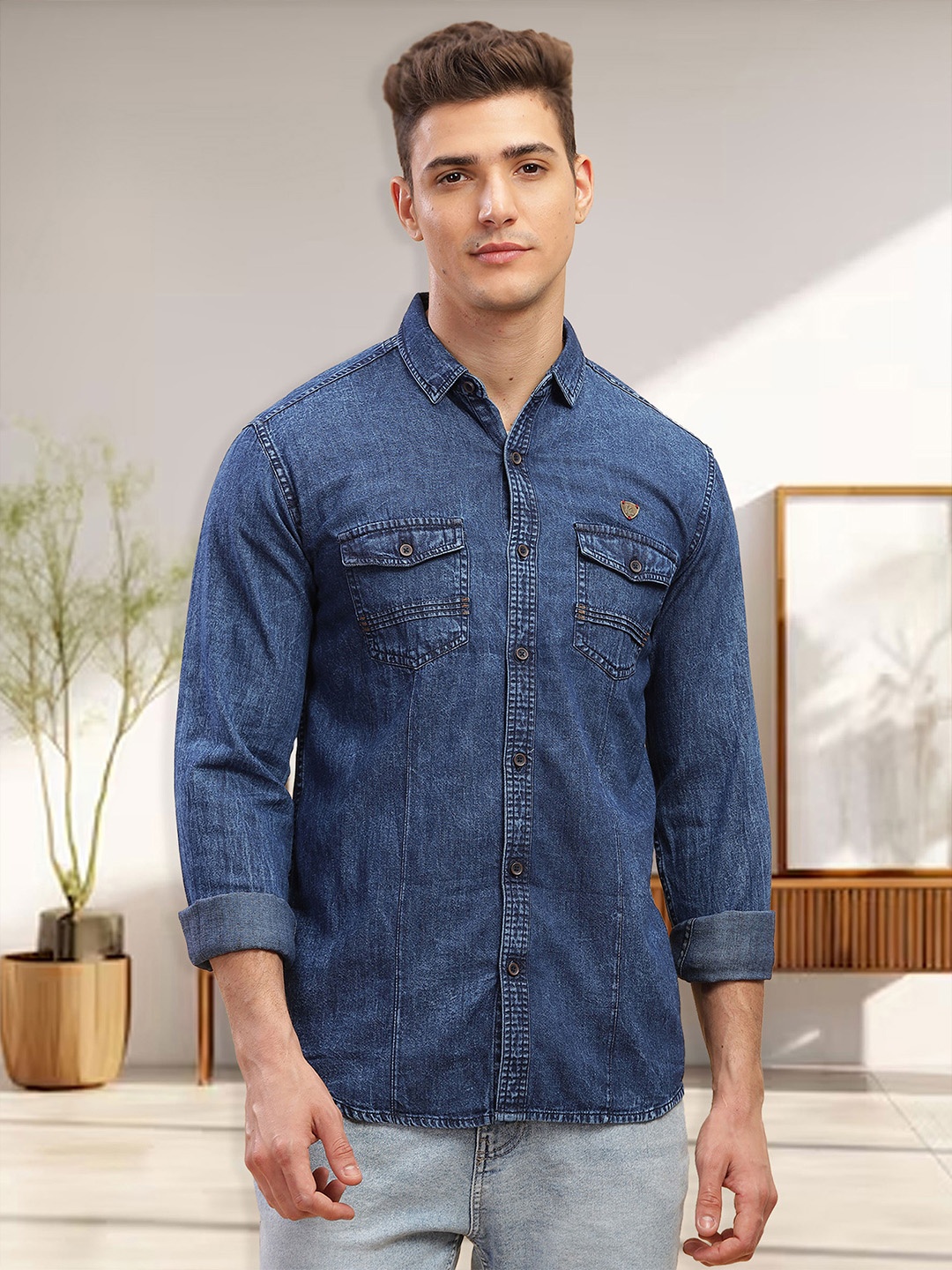 

Kuons Avenue Smart Spread Collar Double Pocket Denim Casual Shirt, Blue