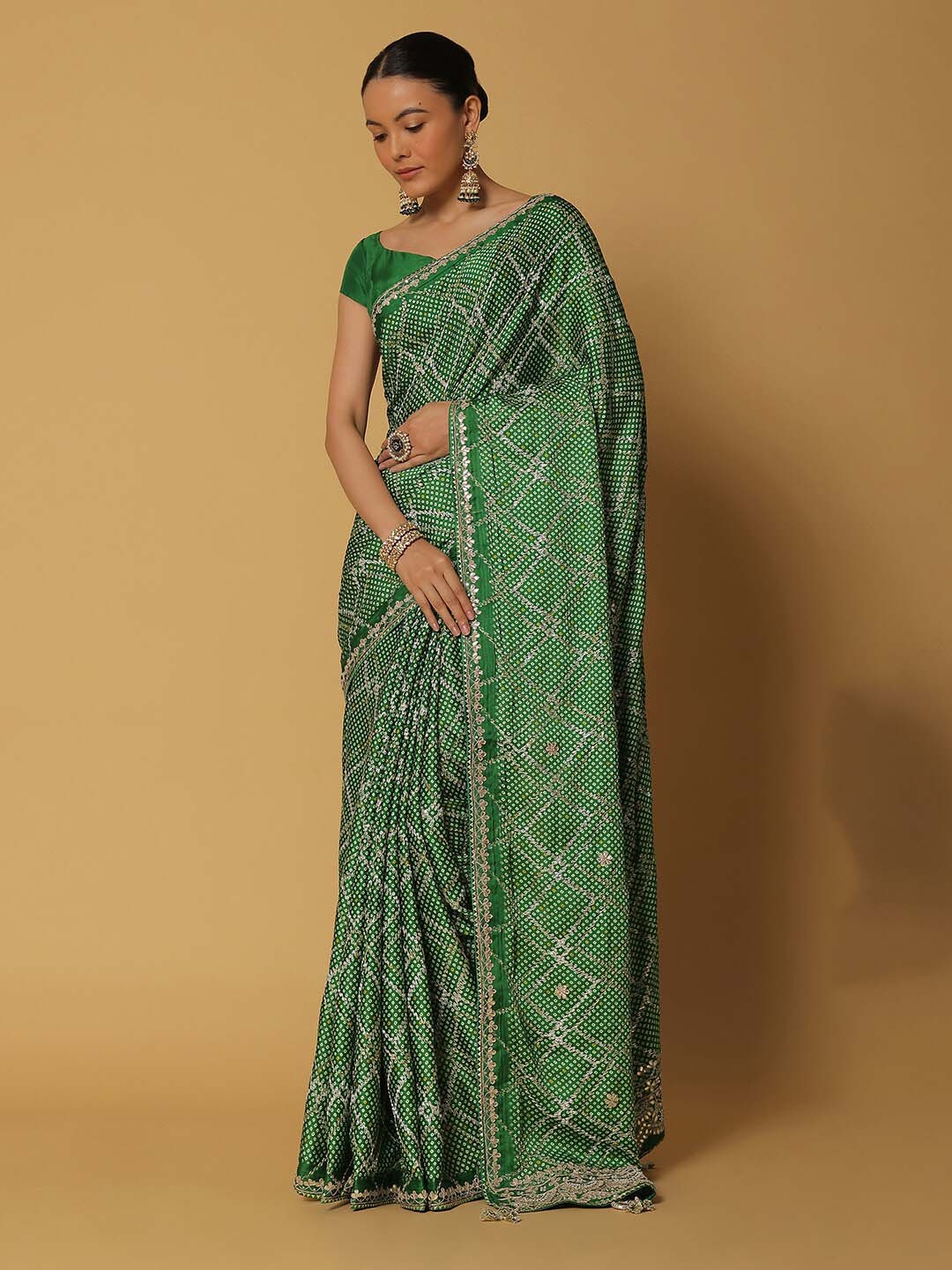 

KALKI Fashion Bandhani Embroidered Satin Bandhani Saree, Green