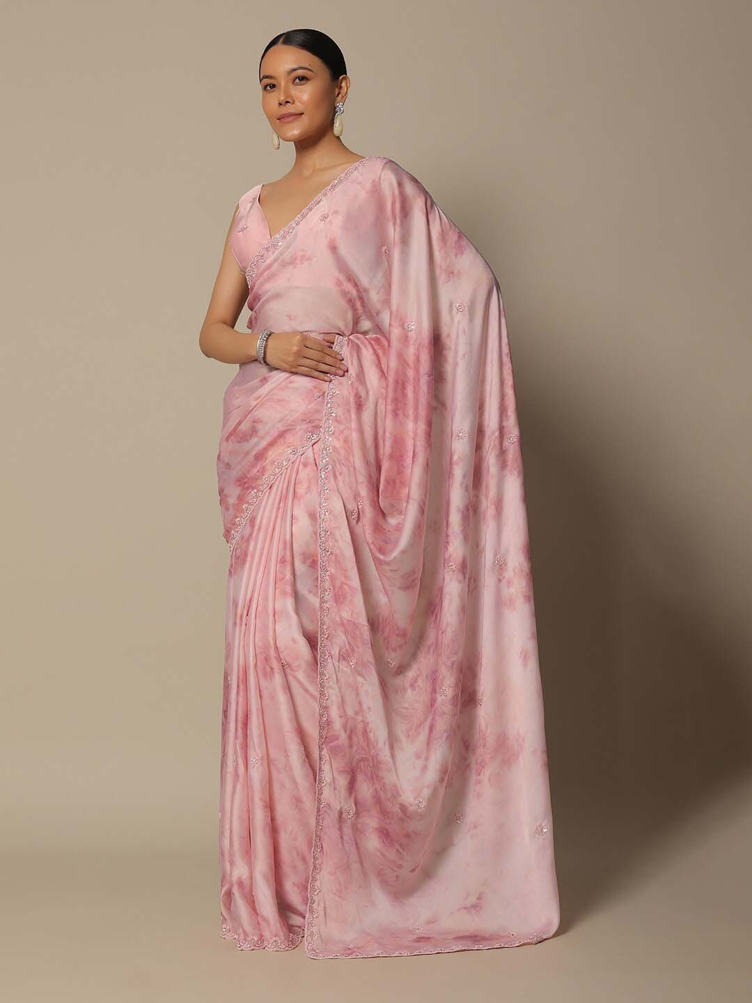 

KALKI Fashion Floral Sequinned Satin Saree, Pink