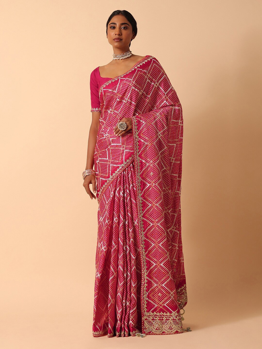 

KALKI Fashion Bandhani Printed Sequinned Saree, Red