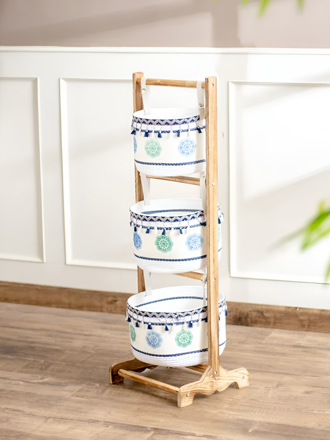 

THEDECORKART White & Blue Wooden Fruit And Vegetable Basket