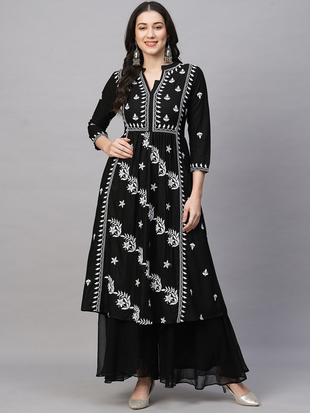 

RATAN Floral Embroidered Mandarin Collar Lucknowi Chikankari Anarkali Kurta, Black