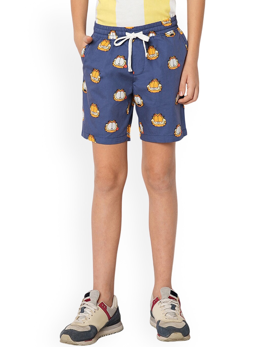 

Jack & Jones Junior Boys Conversational Printed Regular Fit Shorts, Navy blue