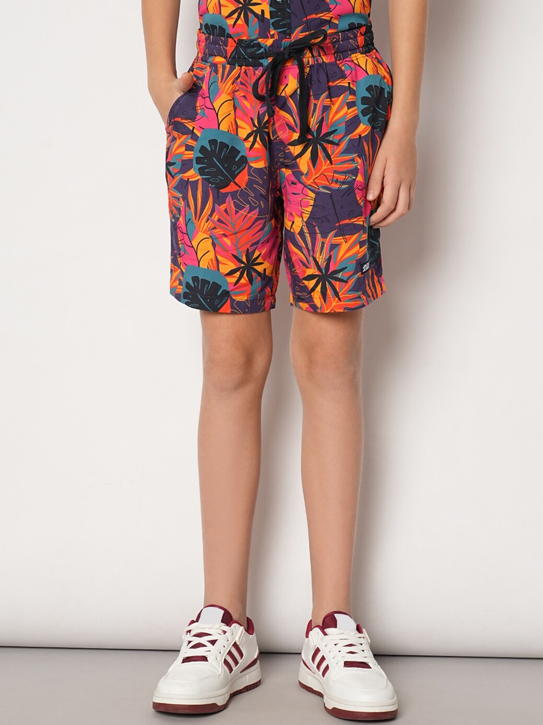 

Jack & Jones Junior Boys Tropical Printed Regular Fit Shorts, Violet