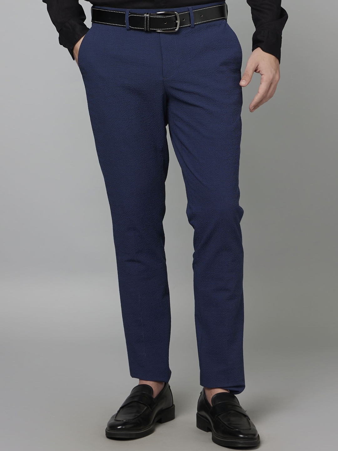 

Celio Men Mid Rise Cotton Formal Trousers, Navy blue