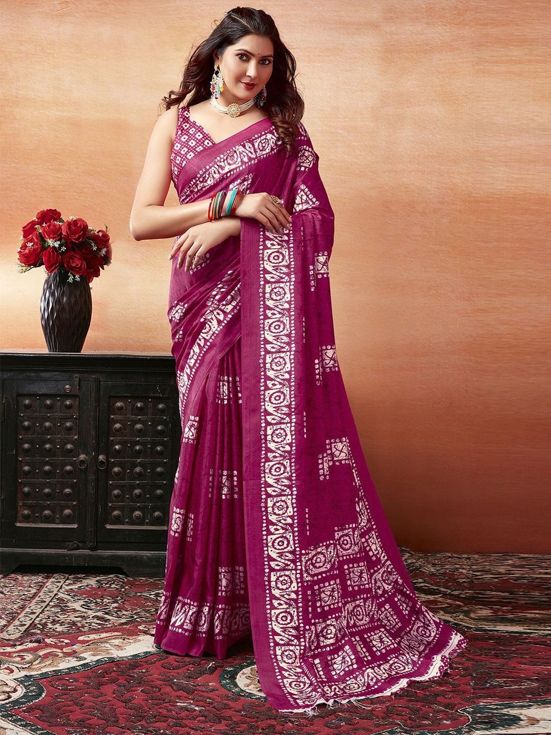 

KALINI Geometric Printed Saree, Pink