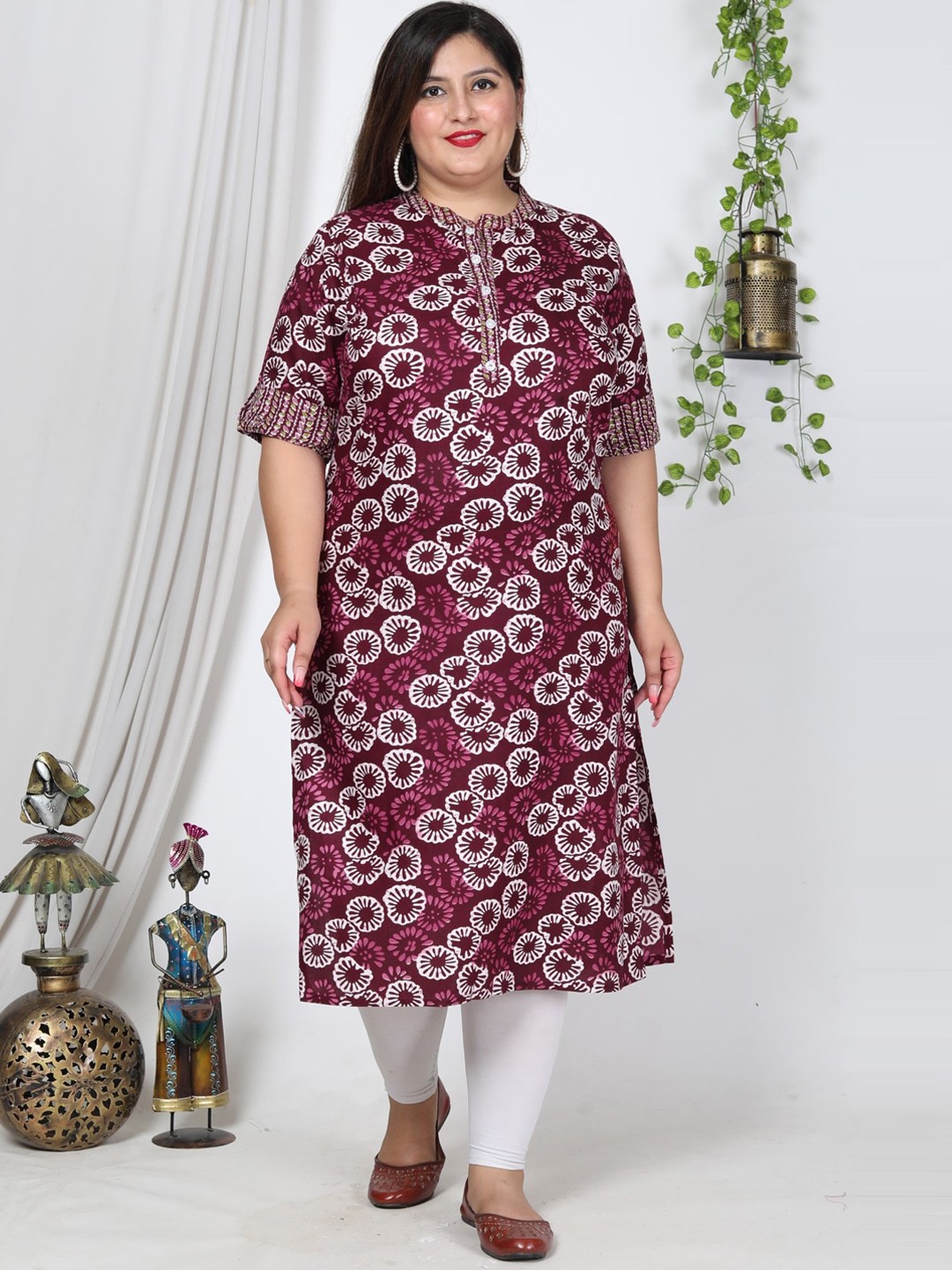 

KALINI Plus Size Floral Printed Band Collar Roll-Up Sleeves Straight Kurta, Maroon