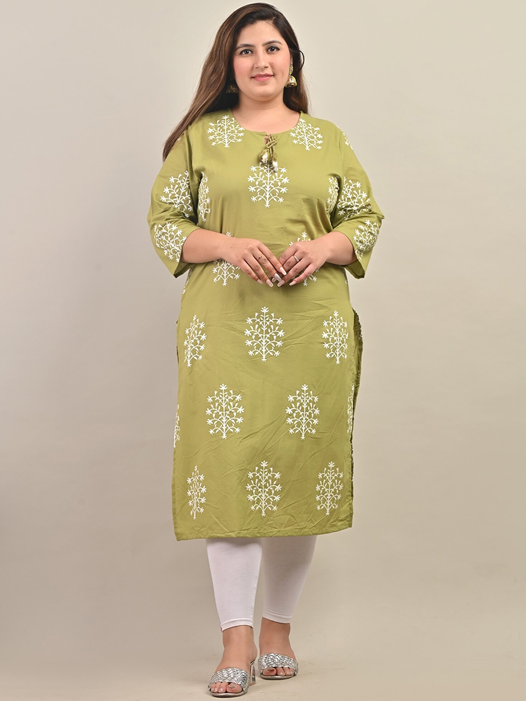 

KALINI Plus Size Floral Printed Keyhole Neck Cotton Straight Kurta, Green