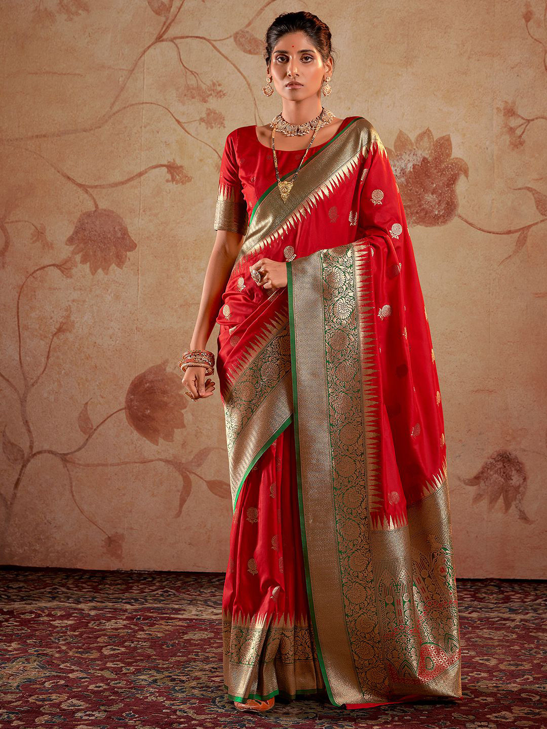 

Mitera Floral Woven Design Banarasi Zari Saree, Red
