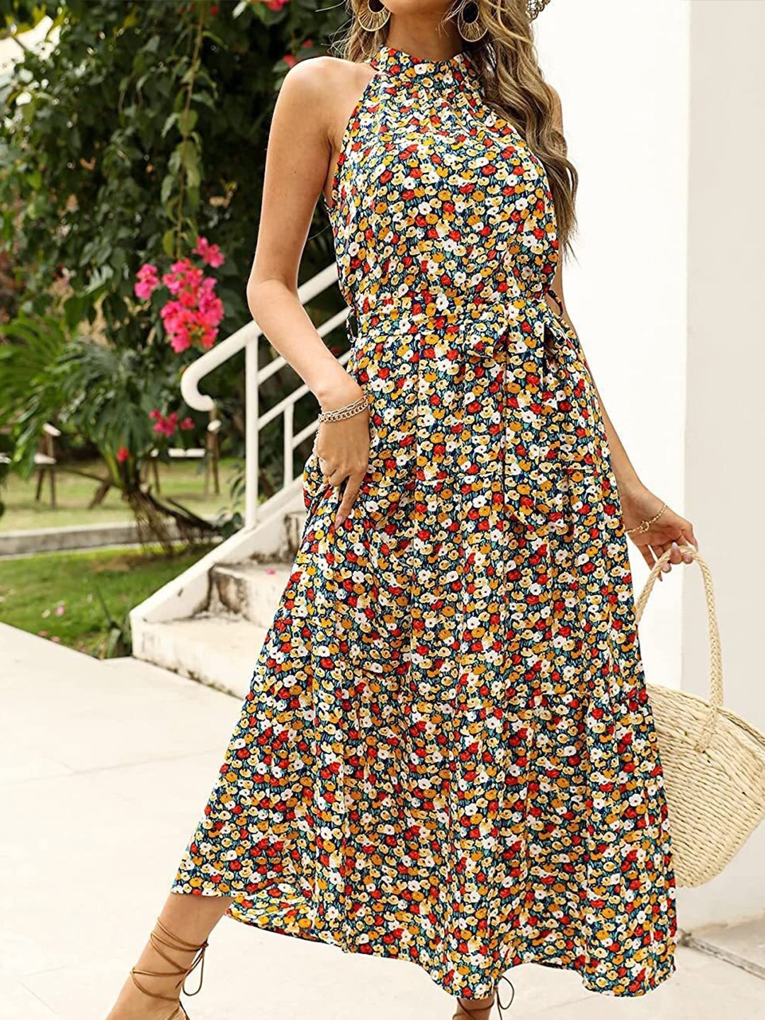 

StyleCast Off White Floral Print Maxi Dress