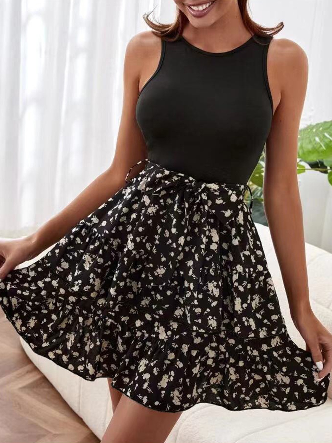 

StyleCast Black Floral Printed Sleeveless Fit & Flare Dress