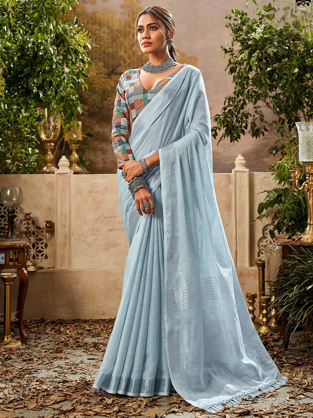 

Satrani Woven Design Zari Saree, Turquoise blue