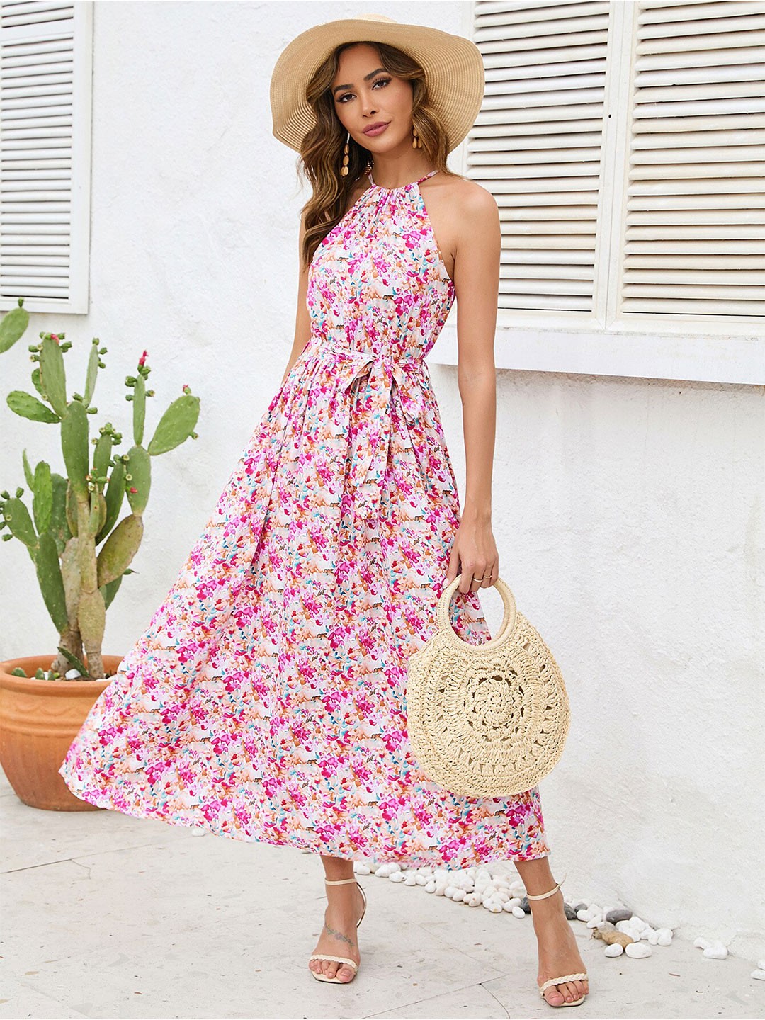 

StyleCast Pink Floral Printed Halter Neck Maxi Dress