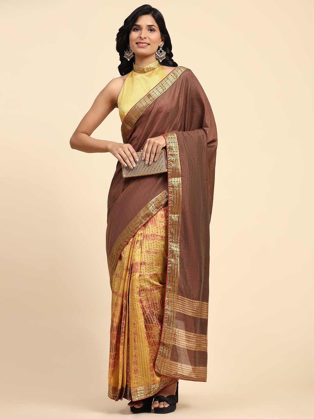 

RACHNA Striped Woven Design Zari Saree, Coffee brown