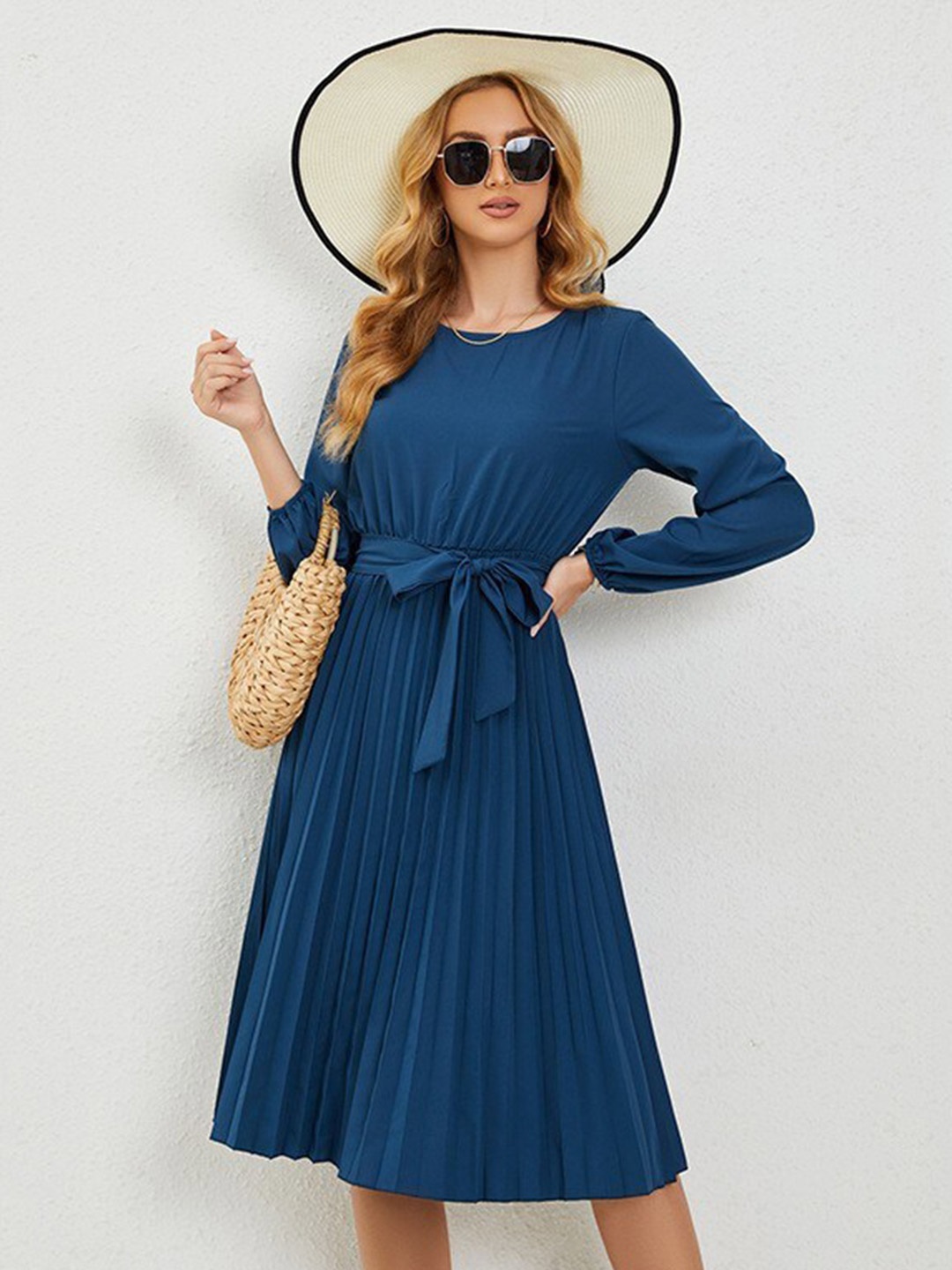 

StyleCast Navy Blue Puff Sleeve Tie Up Accordion Pleated Chiffon Fit & Flare Dress