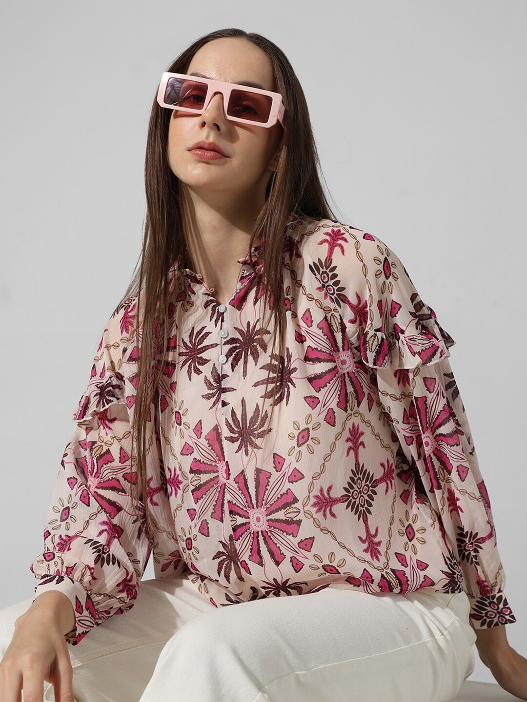 

ONLY Floral Printed Cuffed Sleeves Ruffled High Neck Top, Beige