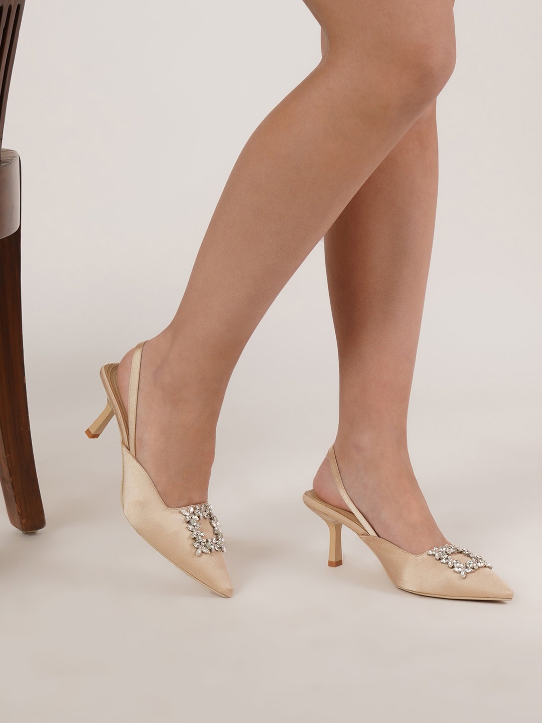 

Sherrif Shoes Embellished Pointed Toe Slim Heeled Mules, Gold