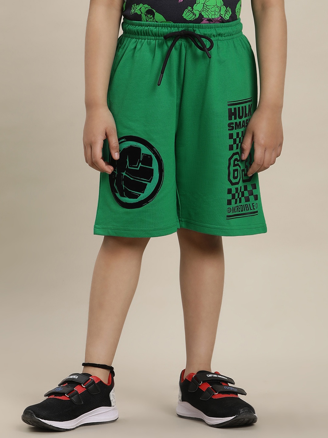 

Kids Ville Boys Hulk-Printed Shorts, Green