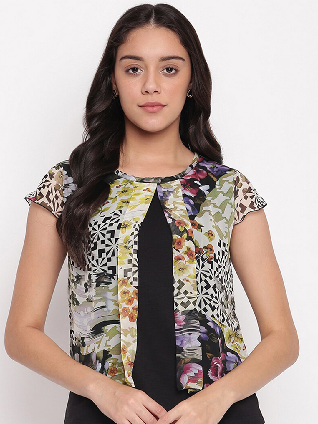 

Miss Grace Abstract Print Cap Sleeves Pleated Top, Black